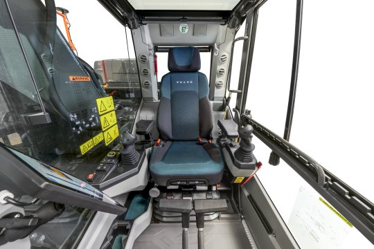 VOLVO EC230F test - Exc ec230f electric cube 2 cab - Volvo EC230F
